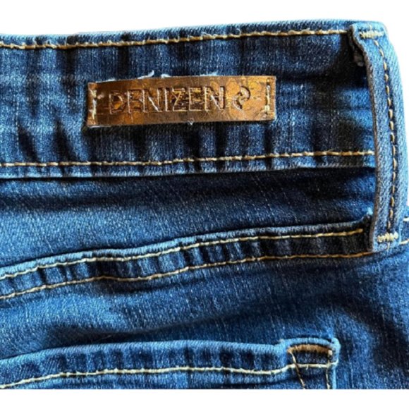 Distressed Ripped Patched Jeggings - Picture 9 of 10